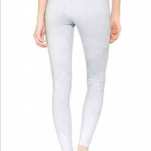 NWT Alo yoga high waist airbrush leggings casbah